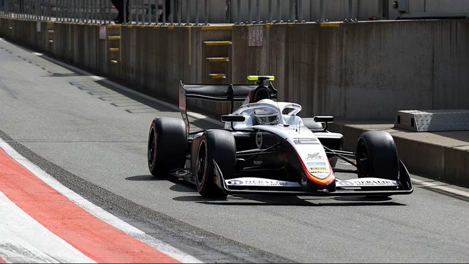 Ugo Ugochukwu topped Day 1 of 2026 FIA F3 testing at Spielberg, while Noah Strømsted led a strong afternoon for TRIDENT.