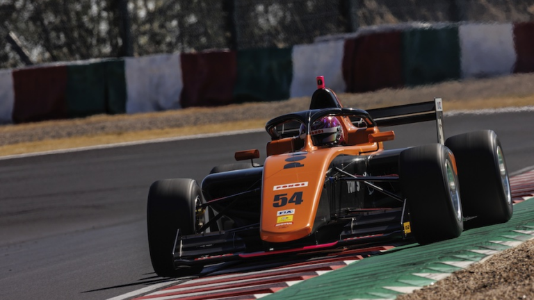 Omiya and Horachi claimed 2026 FRJC Round 2 wins at Suzuka as Miura kept the championship lead after two tense races.