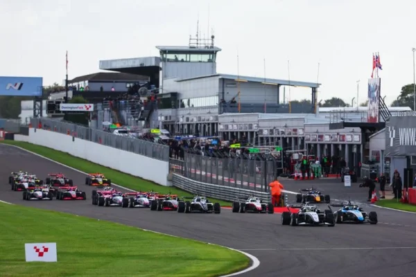 2026 | GB3 | Donington Park | Preview | Bedrin takes 103-point lead into Round 6 Nikita Bedrin takes a 103-point GB3 lead to Donington Park as Molnar, Fluxá and Rehm chase him in the sixth round of 2026.