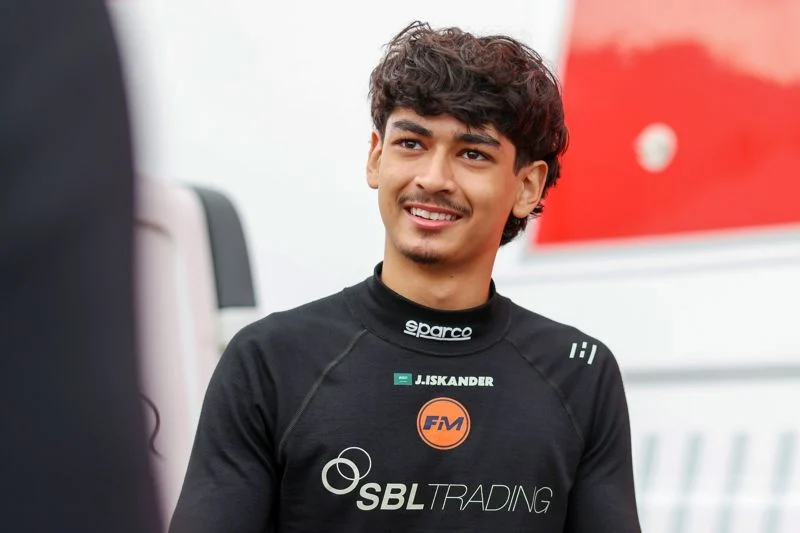 Jasser Iskander will remain with Fox Motorsport for the inaugural GB4 Winter Series at Snetterton after completing his rookie season.