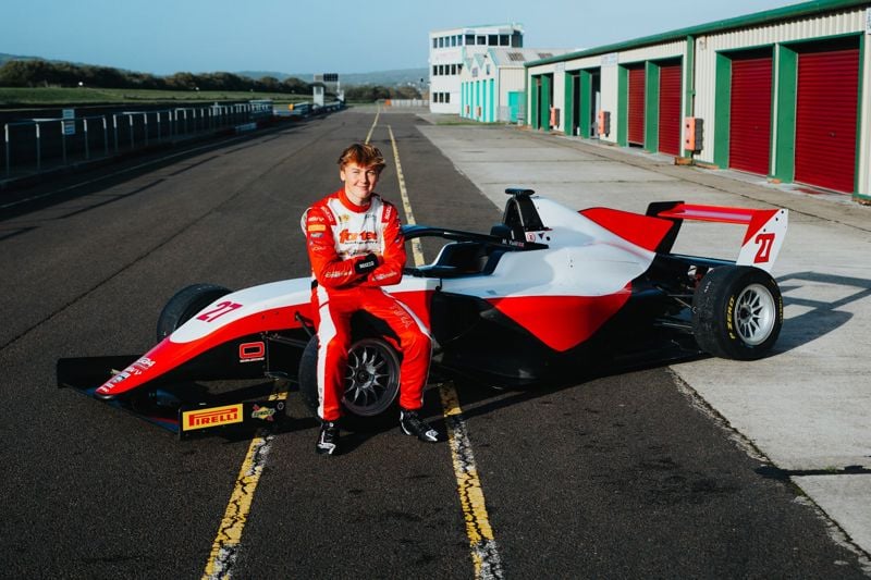 Max Yuill joins Fortec Motorsports for his car-racing debut at the 2026 GB4 Winter Series at Snetterton following karting success.