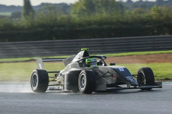 2026 | GB4 Winter Series | Snetterton | Testing | Friday | Proudford-Nalder leads Phillips and Fernandez George Proudford-Nalder dominates all four Friday sessions at Snetterton, leading Phillips and Fernandez before the 2026 GB4 Winter races.
