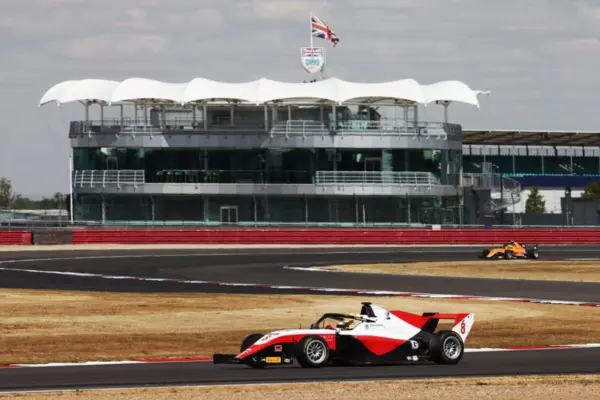 2026 | GB4 | Silverstone | Qualifying | Ingram Hill dominates for maiden pole as Green claims Race 2 top spot Ingram Hill takes maiden GB4 pole at Silverstone 2026 while Green secures Race 2 pole with the quickest second-fastest Qualifying lap.