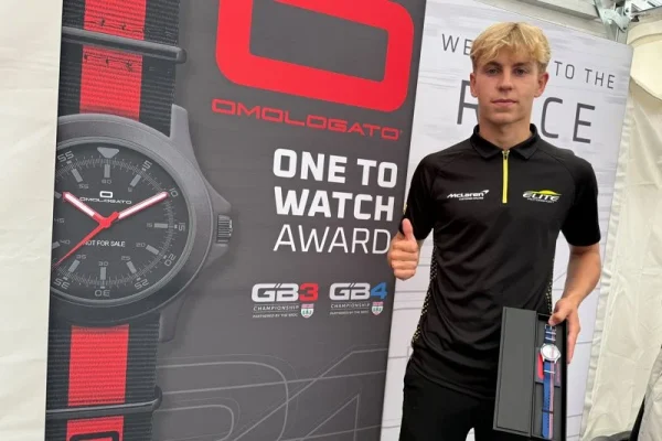 Green earns third Omologato One to Watch Award after Donington resurgence Fred Green claims his third Omologato One to Watch Award after scoring 64 points across GB4’s two principal Donington races.