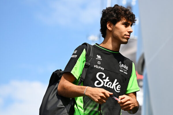 Sauber’s Gabriel Bortoleto has recorded his best Formula 1 result by coming 6th at the F1 Hungarian GP. Before leaving for the summer break, the rookie driver executed a brilliant race, which he described as a self-confidence boost. 