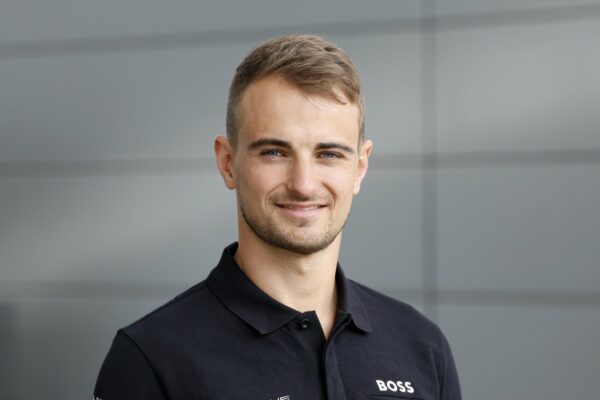 Nico Müller joins the Porsche Formula E Team ahead of season 12
