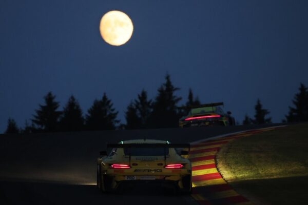 Mercedes-AMG leads after eight hours as AF Corse suffers a puncture and major crashes disrupt the opening night phase at 2026 24H Spa race.