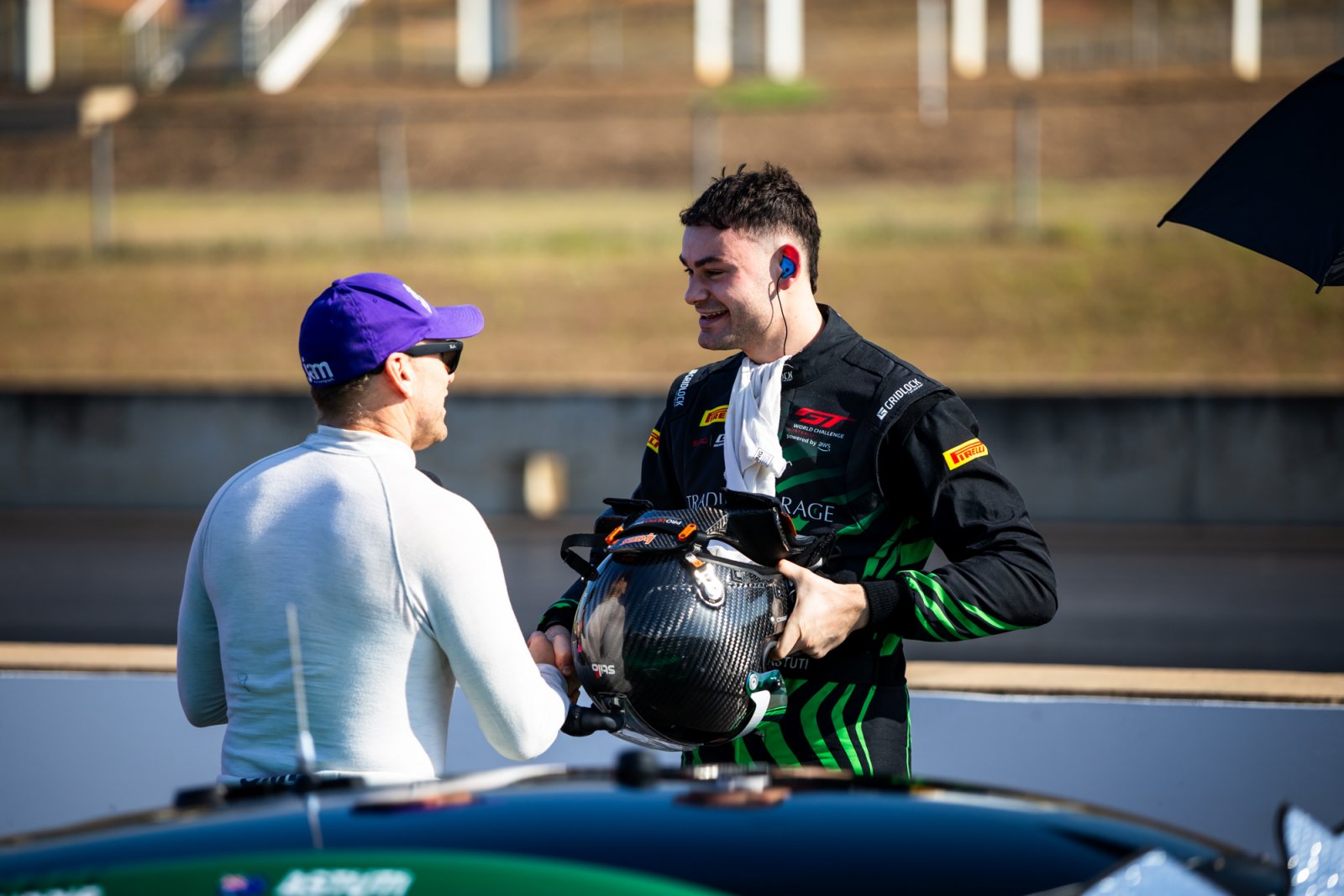 stuti outscores Targett at Hidden Valley to cut the SRO GT Academy lead to 42 points with two GTWC Australia rounds left in 2026.