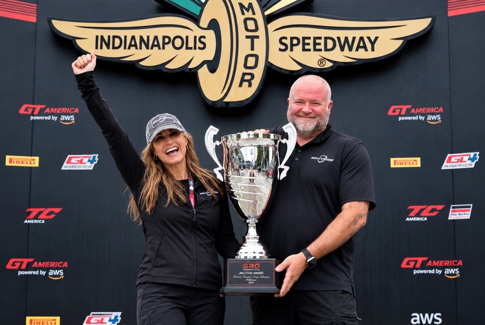 Victoria Thomas receives SRO's Jim Cook Award for her leadership at Kellymoss and effort to strengthen inclusion in GT motorsport.