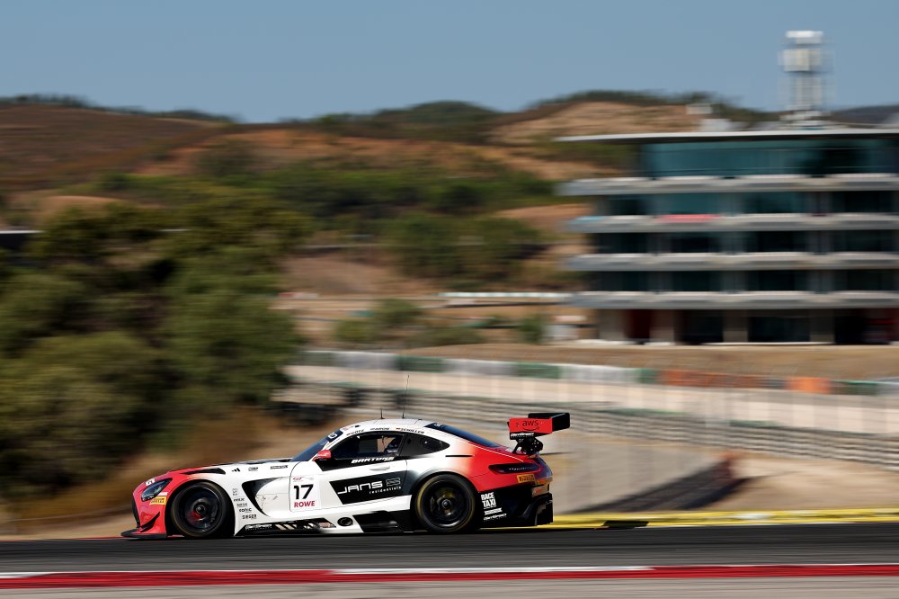 Mercedes-AMG Team GetSpeed leads the opening 2026 GTWC Europe Portimão test as Verstappen Racing takes second ahead of HRT Ford Racing.