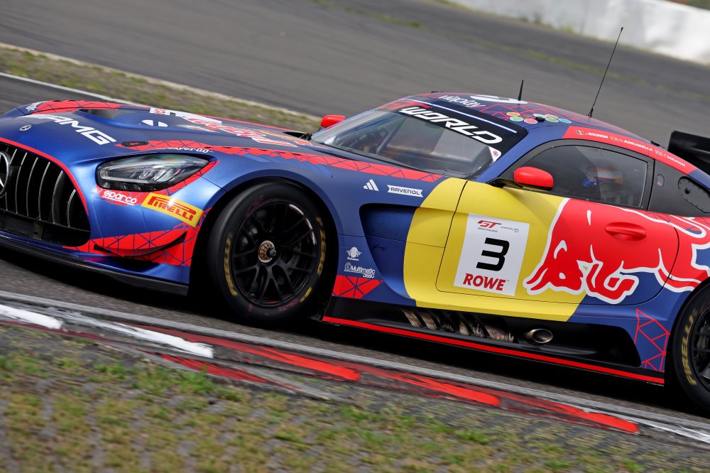 Max Verstappen confirms his GTWC Europe debut at the 2026 Portimão finale, joining Chris Lulham and Ben Barnicoat in the No. 3 Mercedes-AMG.
