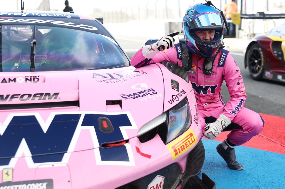Konsta Lappalainen claims maiden GTWC Europe pole at Zandvoort, beating Prette as Emil Frey places two Ferraris in the top three.