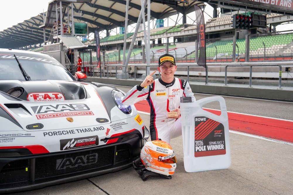 Sepang opener thrills as Absolute, Porsche and Origine share wins across dramatic 2026 GT World Challenge (GTWC) Asia races and sessions.