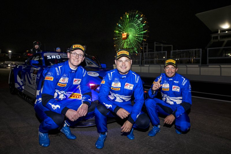 Miedecke Motorsport takes Suzuka 1000km pole after Craft-Bamboo loses all laps after its Mercedes-AMG was found 2.5kg underweight.