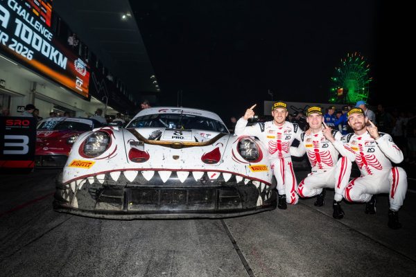 2026 Suzuka 1000km | Race | AO by Absolute Racing dominates as Porsche ends 32-year wait for victory AO by Absolute Racing wins the 2026 Suzuka 1000km as Porsche ends a 32-year drought, with Ford second, and Absolute third overall.